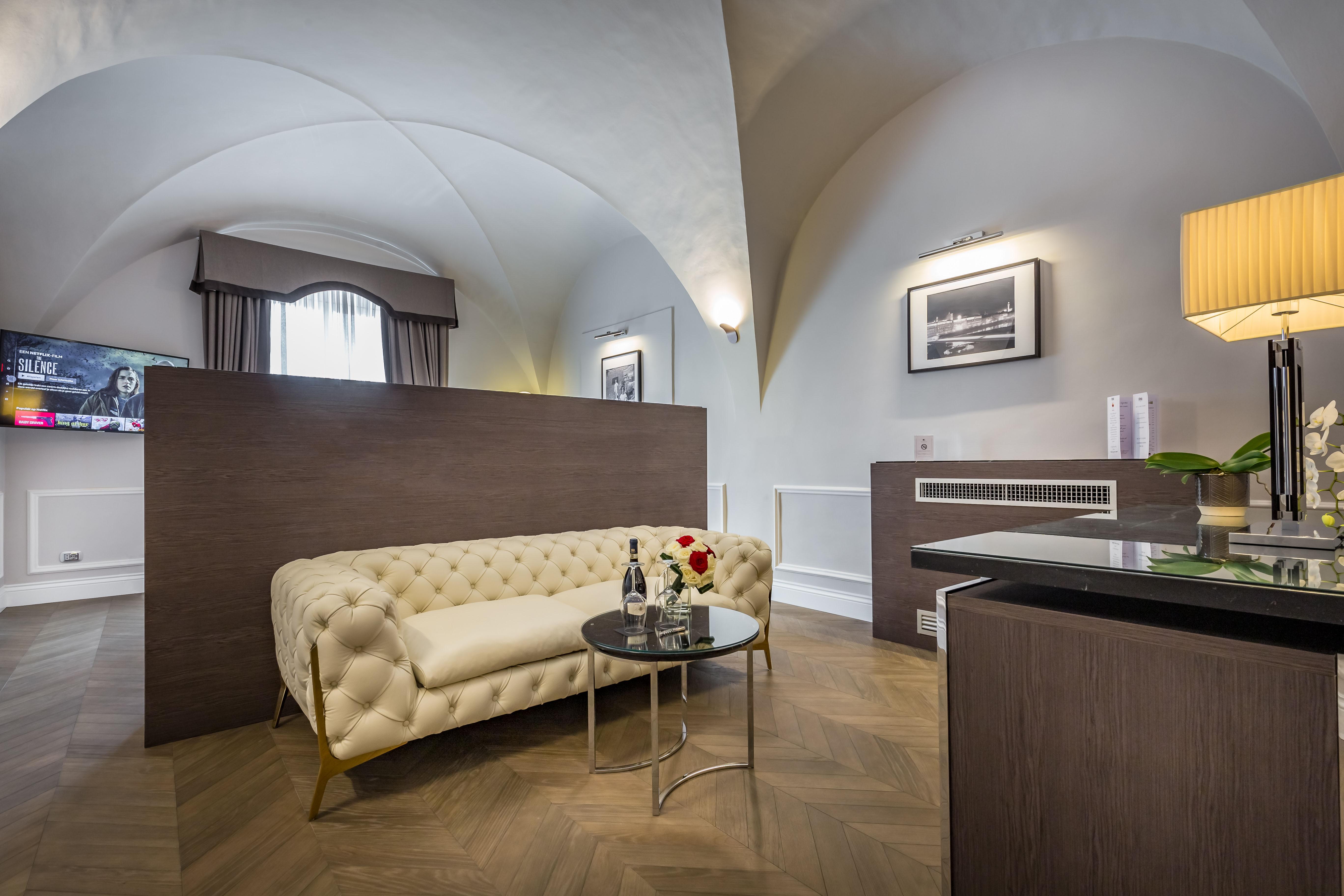 Palazzo Alfieri - Place Of Charme Флоренция Экстерьер фото