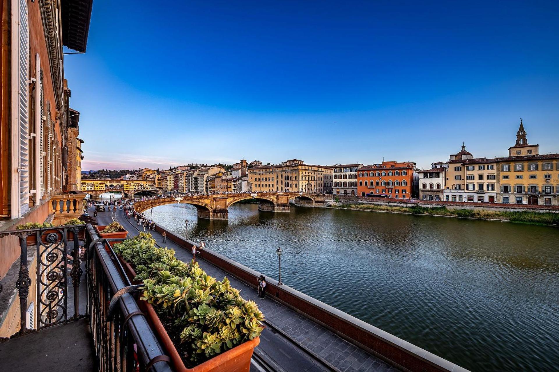 Palazzo Alfieri - Place Of Charme Флоренция Экстерьер фото