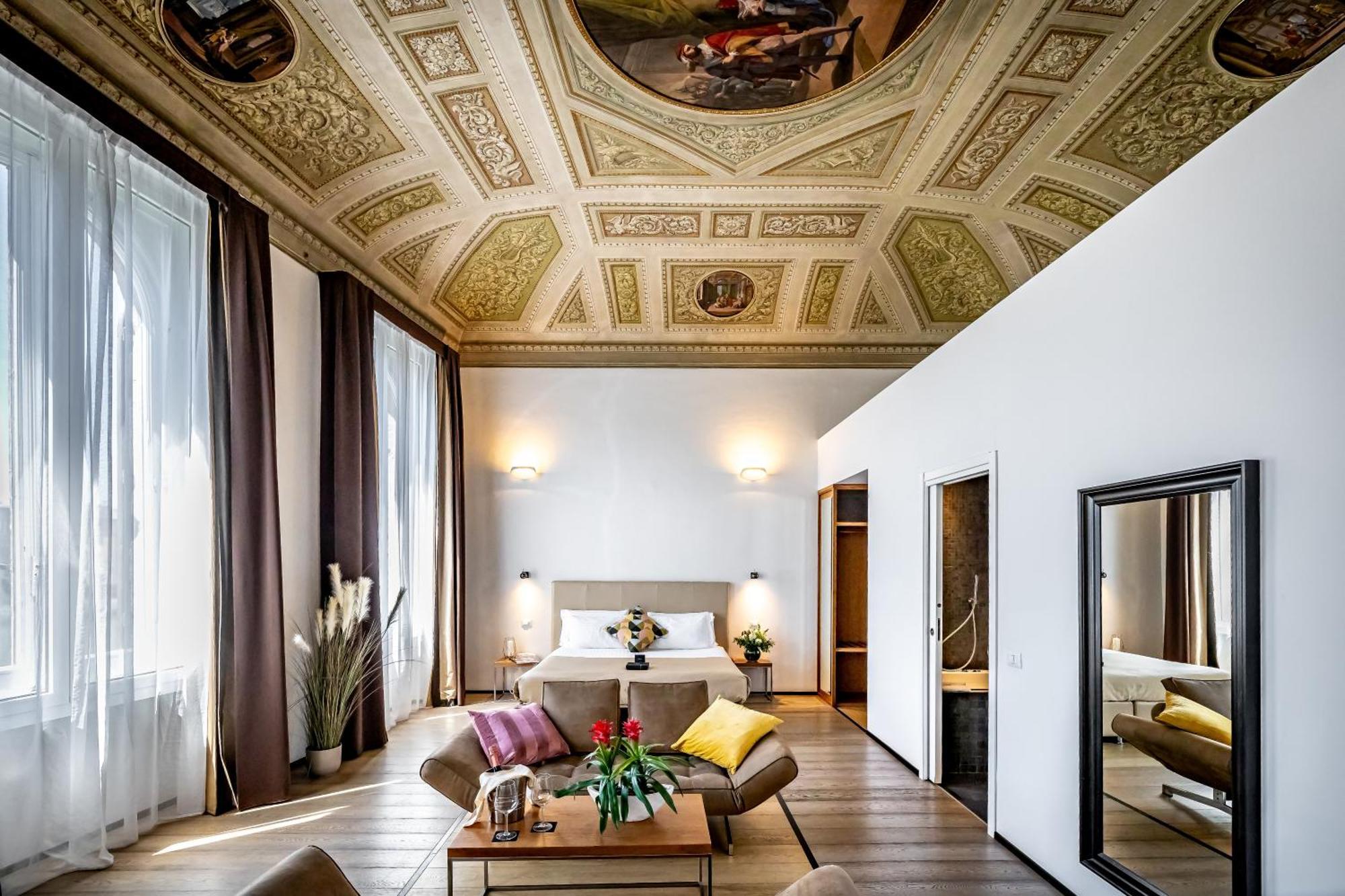 Palazzo Alfieri - Place Of Charme Флоренция Экстерьер фото