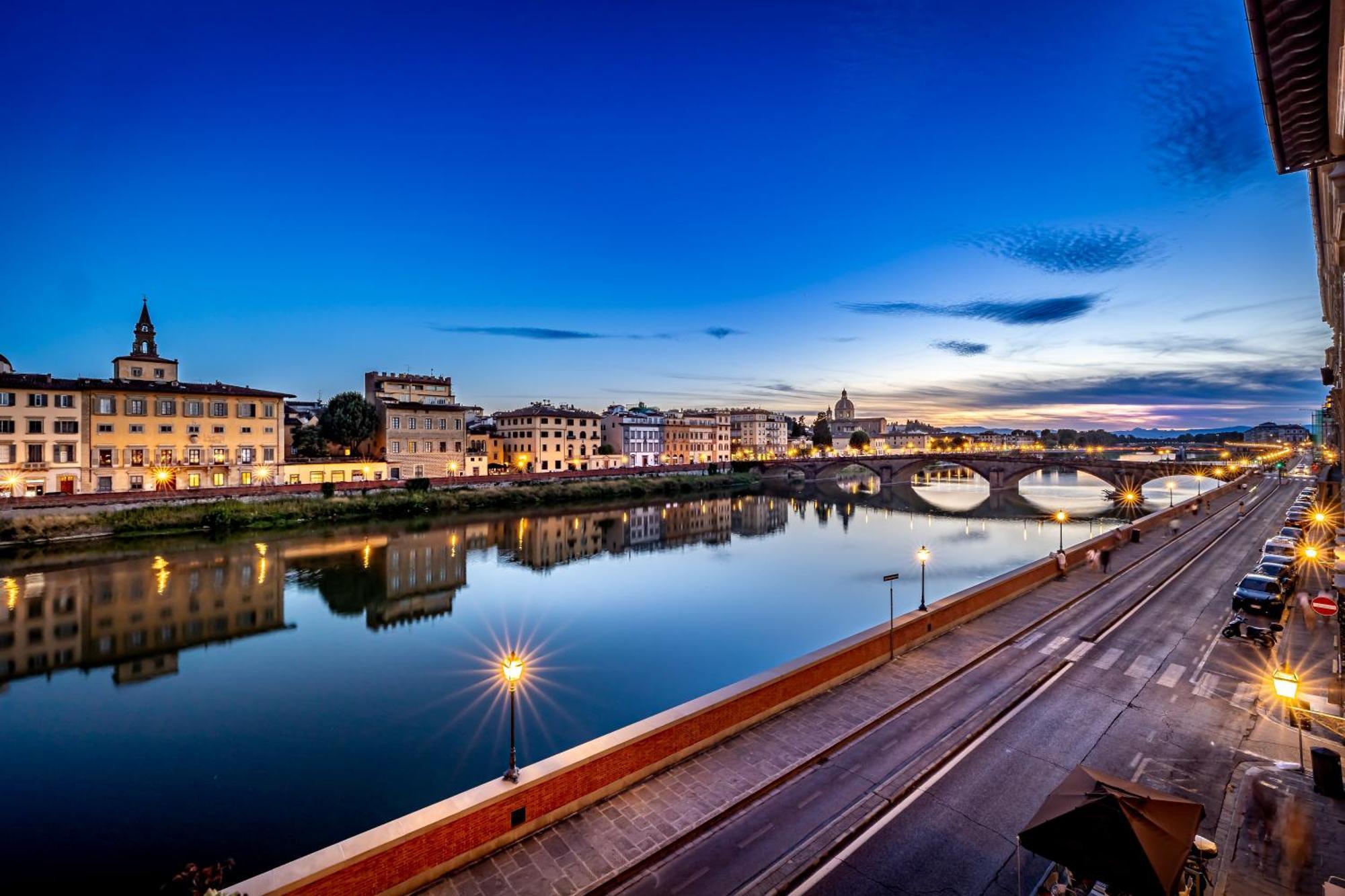 Palazzo Alfieri - Place Of Charme Флоренция Экстерьер фото