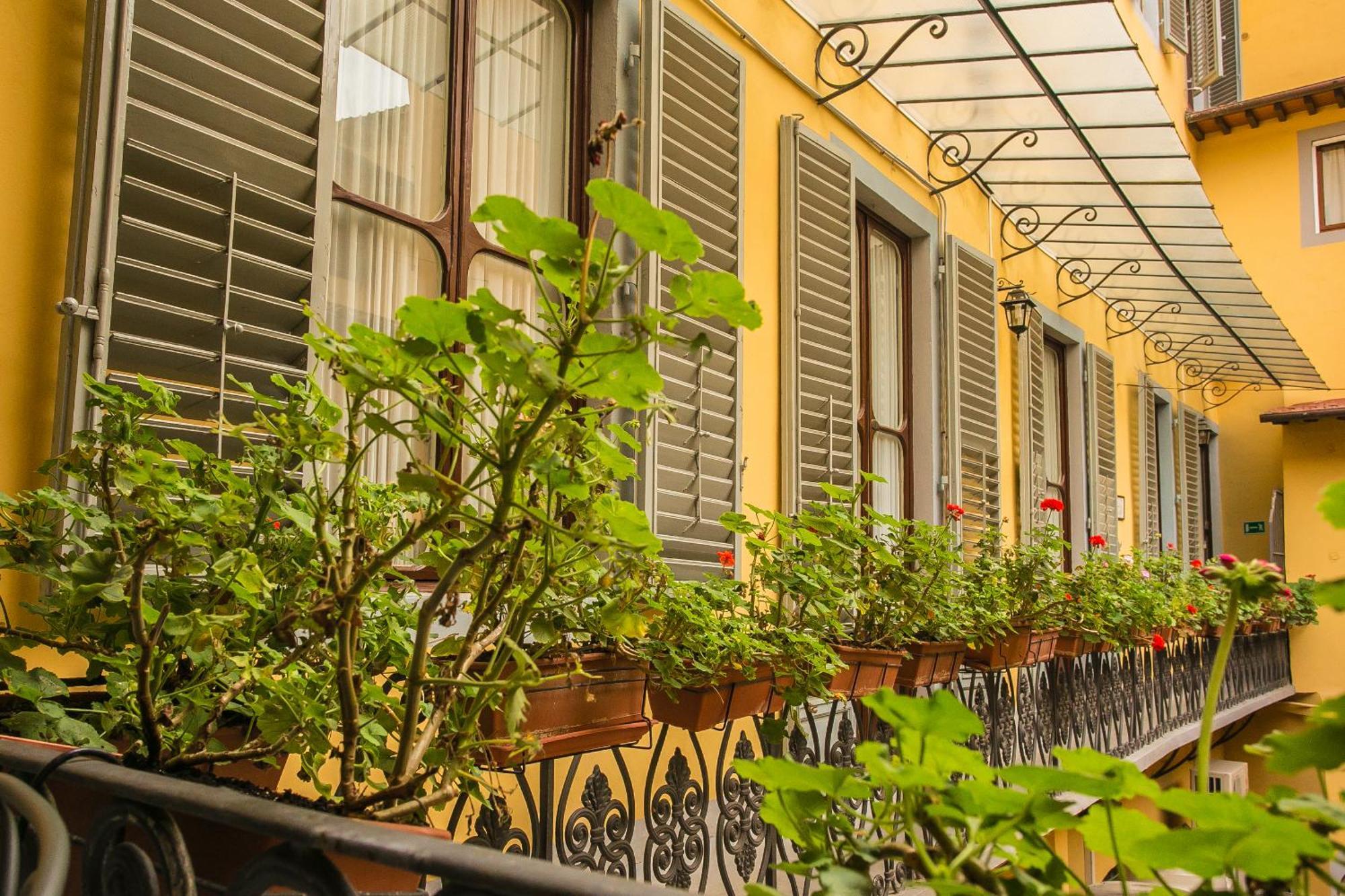 Palazzo Alfieri - Place Of Charme Флоренция Экстерьер фото